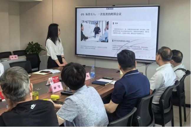观百年辉煌,悟使命初心,续红色基因——市委外办支部活动走进大冶特钢党史馆366.png